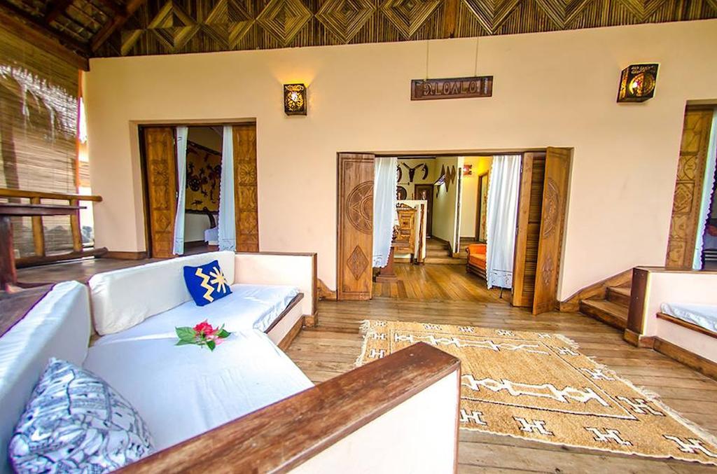 Le Zahir Lodge Ambatoloaka  Zewnętrze zdjęcie