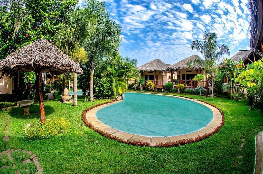 Le Zahir Lodge Ambatoloaka  Zewnętrze zdjęcie